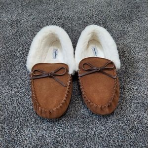 Tommy Bahama Moccasin Slippers